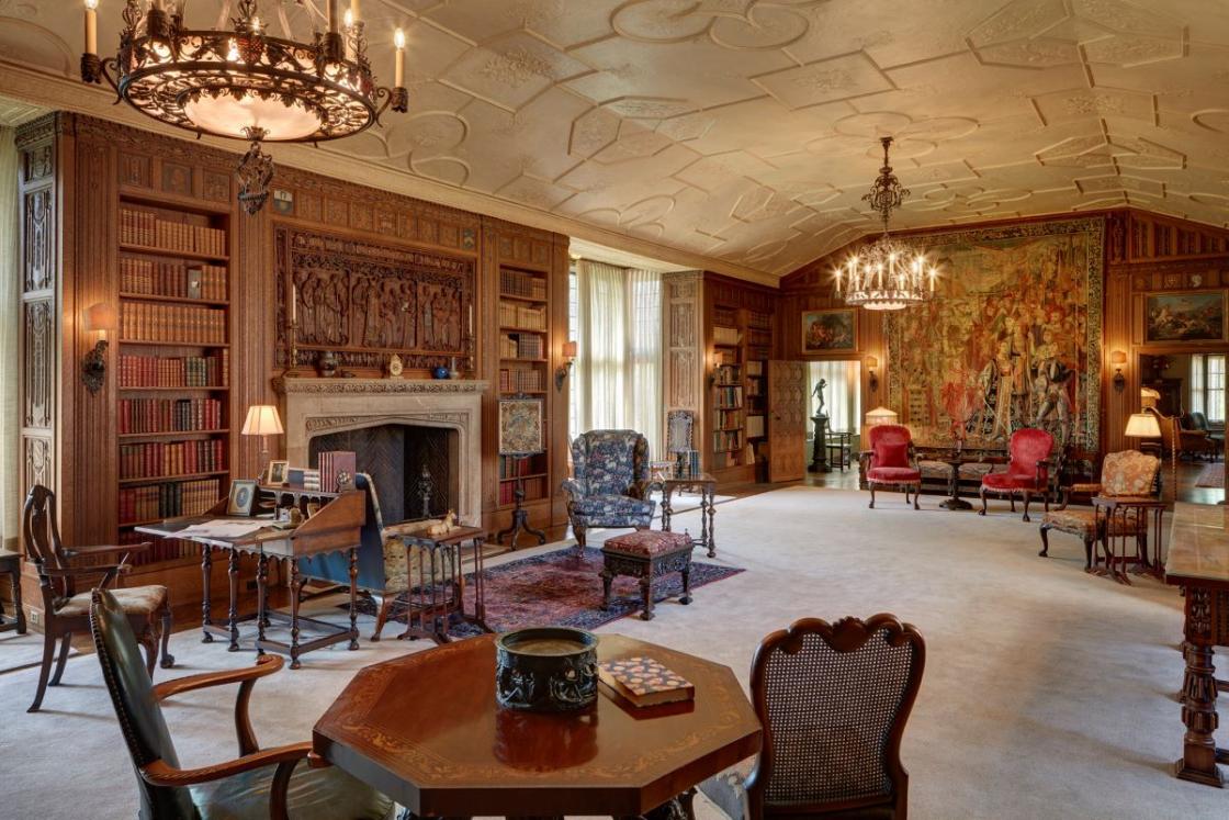 Cranbrook House Library. Photo by James Haefner.