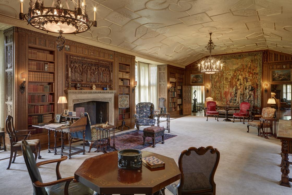 Photograph of the Cranbrook House Library by James Haefner